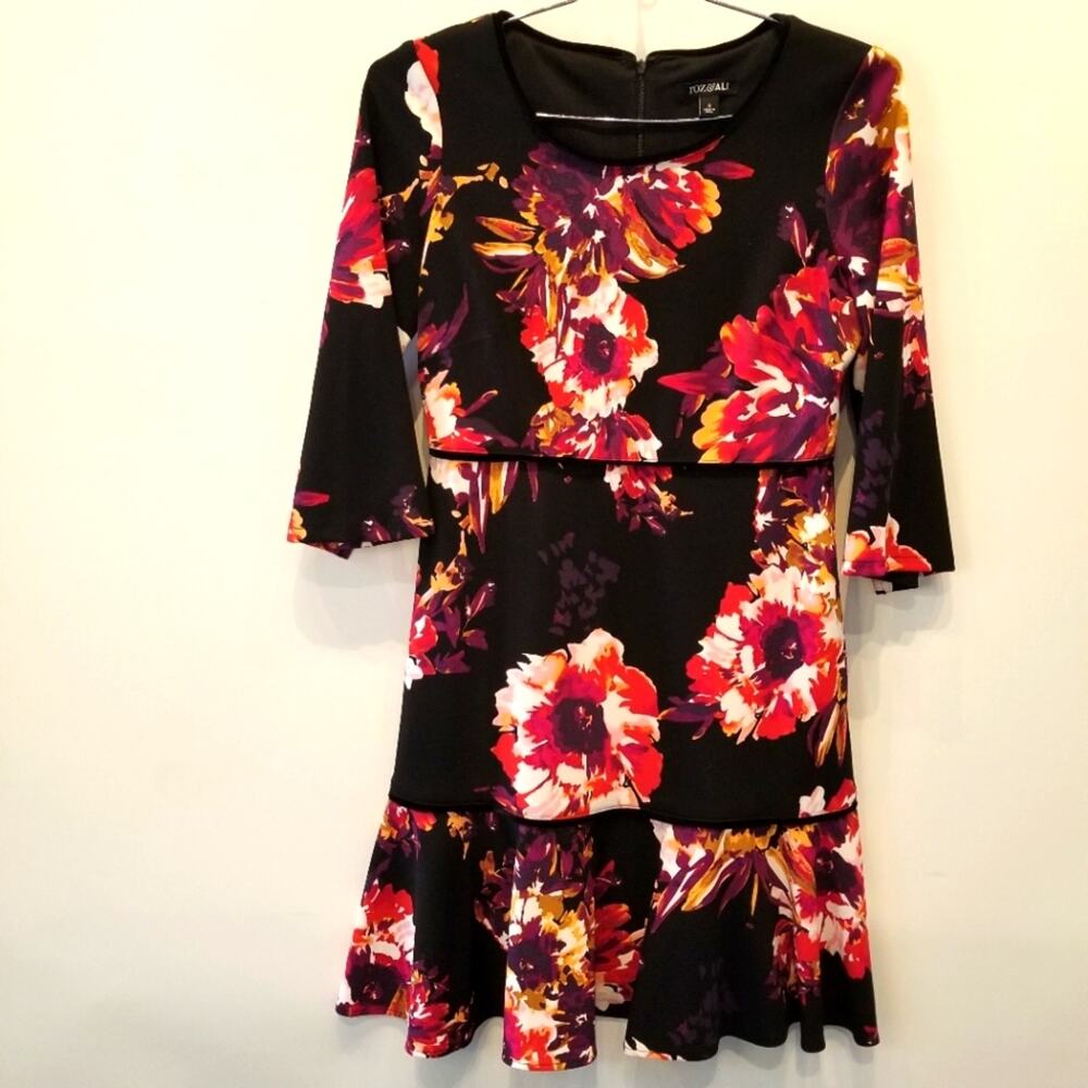 Roz & Ali Floral Dress Black Red Stretch Bell‎ Sleeves Size 4